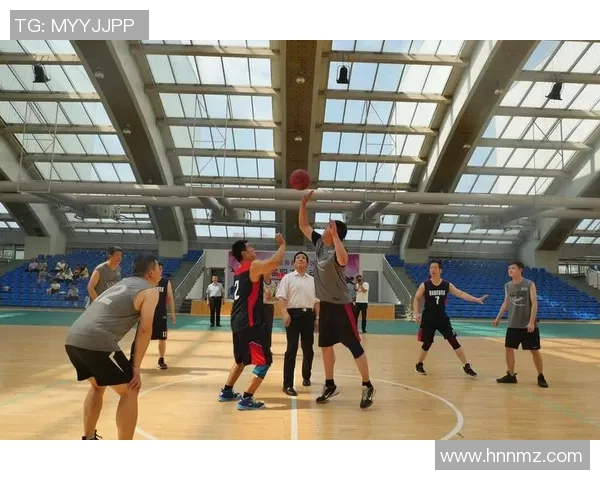 杨军独家分享排球技巧与心得助你提升球技的全面指南 杨军独家分享排球技巧与心得助你提升球技的全面指南